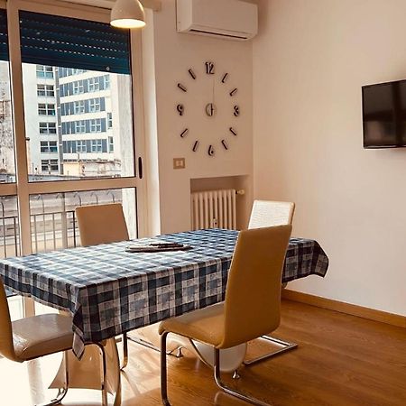 Guest House Melo Бари Екстериор снимка